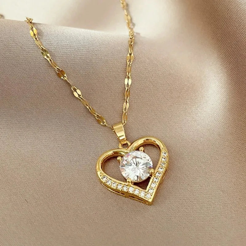 AURORA COLLAR DE CORAZÓN