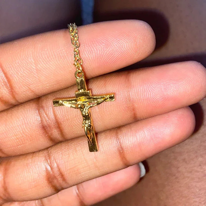 COLLAR DE CRUZ SANTO
